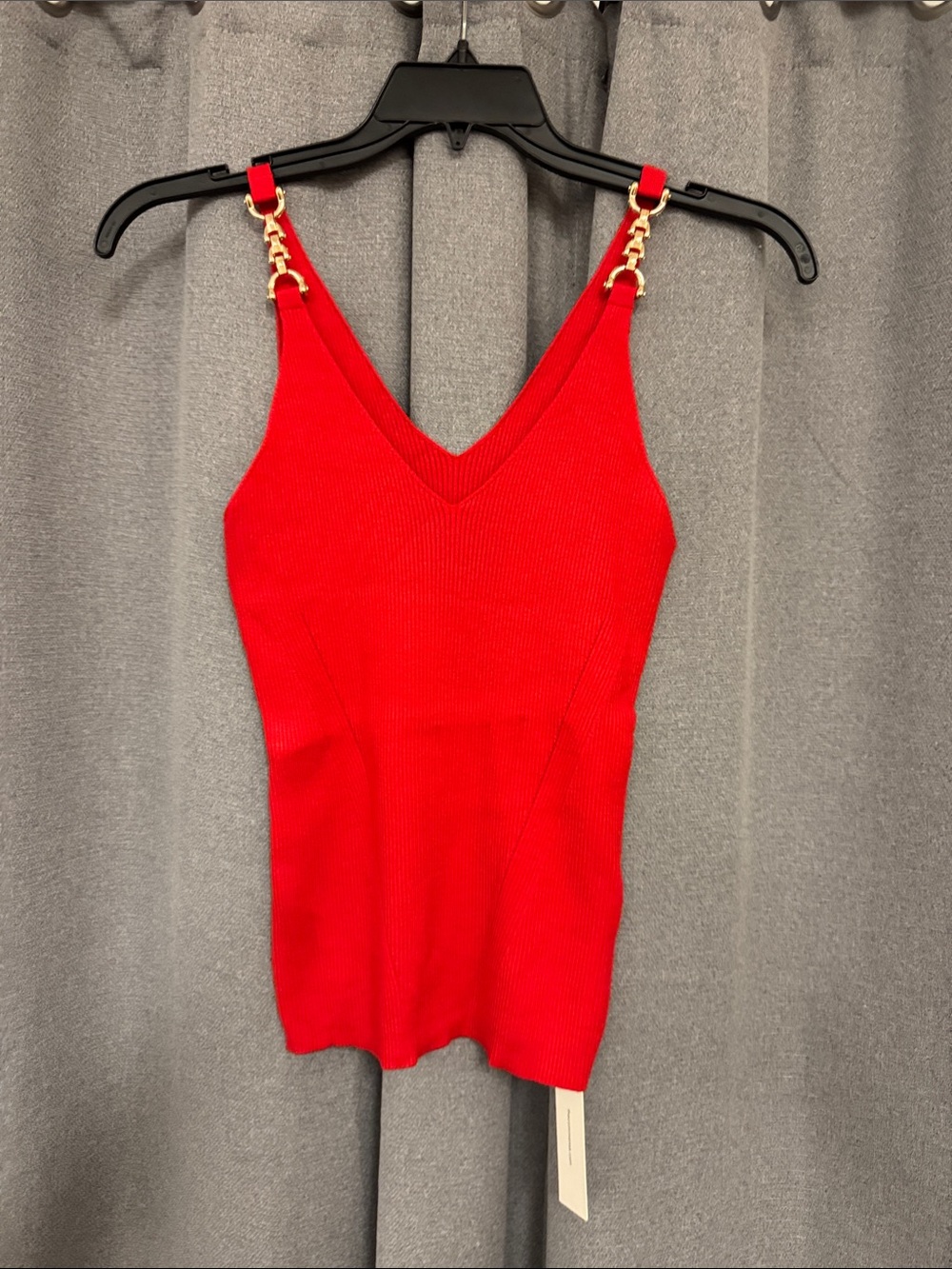 Commense Red V-Neck Chain Strap Knit Tank Top